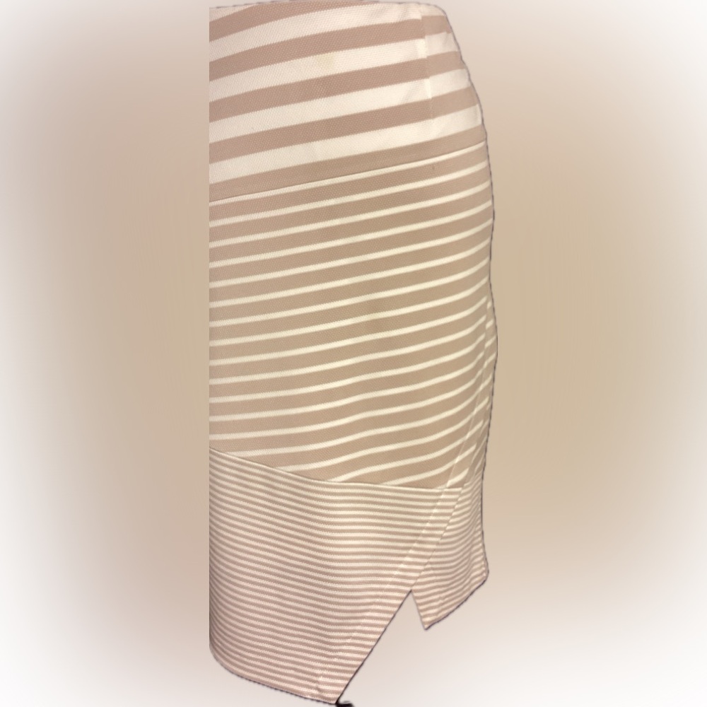 Calvin Klein Asymmetric stripped pencil skirt size 8; tan & cream.